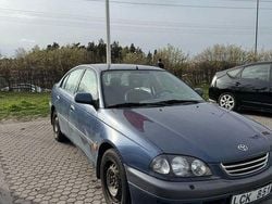 Begagnad 1999 Toyota Avensis Sedan | 21 000 kr (Bra pris)