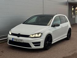 Begagnad 2017 VW Golf VII R Halvkombi | 239 000 kr (Lite dyr)