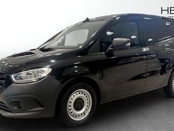 Svart (black) Begagnad 2023 Mercedes Citan 112 Van | 249 875 kr (Marknadspris)