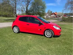 Röd Begagnad 2007 Renault Clio R.S. R.S. Halvkombi | 85 000 kr