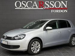 Silver Begagnad 2010 VW Golf VI Halvkombi | 44 900 kr (Marknadspris)