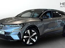 Begagnad 2022 Renault Mégane Techno Halvkombi | 309 900 kr (Marknadspris)