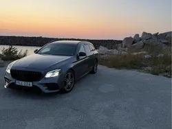 Grå Begagnad 2017 Mercedes E220 AMG line Kombi | 330 000 kr (Dyr)
