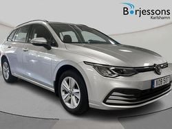 Silver Begagnad 2022 VW Golf VIII Life Kombi | 279 000 kr (Marknadspris)
