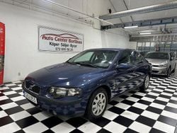 Mörkblå Begagnad 2001 Volvo S60 Business Edition Sedan | 14 900 kr (Marknadspris)