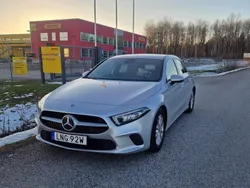 Silver Begagnad 2019 Mercedes A180 Halvkombi | 199 000 kr (Marknadspris)