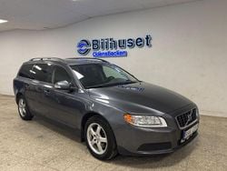 Grå Begagnad 2008 Volvo V70 Kinetic Kombi | 49 900 kr (Marknadspris)