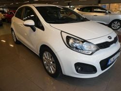 Vit Begagnad 2014 Kia Rio Halvkombi | 69 900 kr (Superpris)
