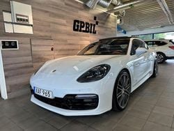 Vit Begagnad 2017 Porsche Panamera 4S Sport Sedan | 549 000 kr (Marknadspris)