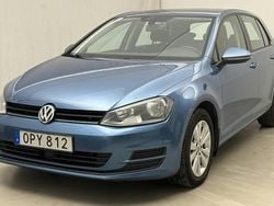 Blå Begagnad 2015 VW Golf VII | 104 000 kr (Marknadspris)