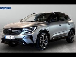 Grå Begagnad 2024 Renault Austral Iconic Esprit Alpine SUV | 379 900 kr