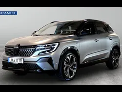 Grå Begagnad 2024 Renault Austral Iconic Esprit Alpine SUV | 399 900 kr (Marknadspris)