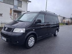 Svartmetallic Begagnad 2008 VW Caravelle Minibuss | 55 000 kr (Marknadspris)