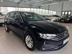 Svart Begagnad 2021 VW Passat Kombi | 279 900 kr (Marknadspris)