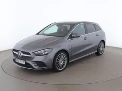 Mörkgrå Begagnad 2020 Mercedes B250e AMG line Minibuss | 323 000 kr (Lite dyr)