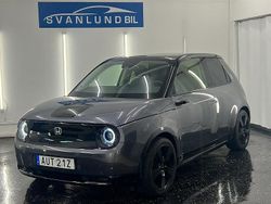 Grå Begagnad 2020 Honda e Halvkombi | 199 800 kr (Marknadspris)