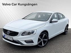 Vit Begagnad 2016 Volvo S60 R-Design Sedan | 144 900 kr (Marknadspris)