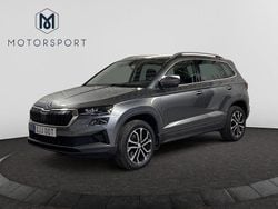 Grå Begagnad 2023 Skoda Karoq SUV | 294 700 kr (Marknadspris)