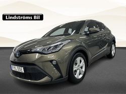 Grön Begagnad 2022 Toyota C-HR Edition SUV | 275 000 kr (Marknadspris)