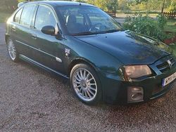 Grön Begagnad 2005 MG ZR Halvkombi | 25 000 kr