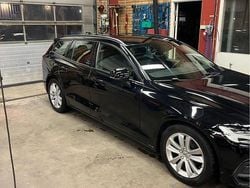 Svart Begagnad 2019 Volvo V60 Kombi | 179 000 kr (Bra pris)