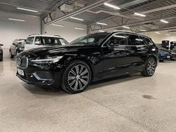 Svart Begagnad 2021 Volvo V60 Kombi | 324 900 kr (Marknadspris)