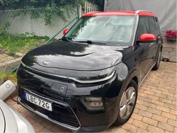 Svart Begagnad 2019 Kia Soul EV Advance SUV | 178 000 kr (Bra pris)