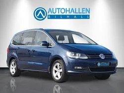 Mörkblå Begagnad 2010 VW Sharan Minibuss | 87 900 kr (Marknadspris)