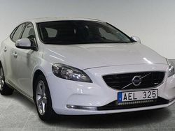 Vit Begagnad 2012 Volvo V40 Kinetic Kombi | 89 900 kr (Marknadspris)