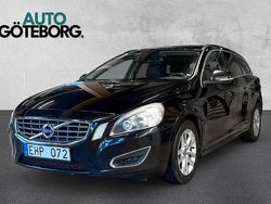 Svart Begagnad 2012 Volvo V60 Momentum Kombi | 74 900 kr (Marknadspris)