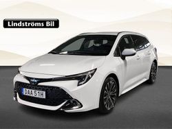 Vit Begagnad 2024 Toyota Corolla Style Kombi | 349 000 kr (Lite dyr)