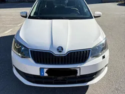 Vit Begagnad 2016 Skoda Fabia Ambiente Halvkombi | 95 000 kr (Lite dyr)