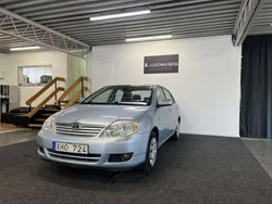 Ljusblå Begagnad 2005 Toyota Corolla Sedan | 54 900 kr (Marknadspris)