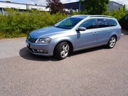 Ljusgrå (light blue metallic) Begagnad 2012 VW Passat GT Kombi | 94 900 kr (Marknadspris)
