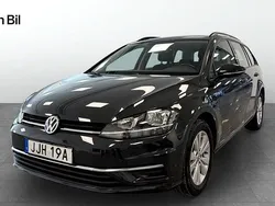 Grå (urano grey) Begagnad 2020 VW Golf VII Kombi | 209 900 kr (Marknadspris)