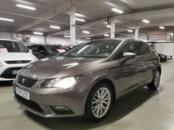 Mörkgrå Begagnad 2015 Seat Leon Style Halvkombi | 74 900 kr (Marknadspris)