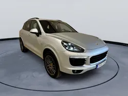 Silver Begagnad 2017 Porsche Cayenne Platinum Edition SUV | 299 800 kr