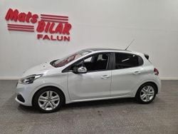 Vit Begagnad 2017 Peugeot 208 Style Halvkombi | 89 900 kr (Dyr)