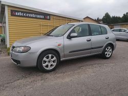 Silver Begagnad 2005 Nissan Almera Halvkombi | 19 500 kr (Marknadspris)