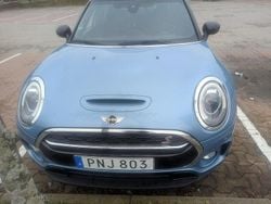 Blå Begagnad 2017 Mini Cooper SD Clubman Pepper Kombi | 185 000 kr