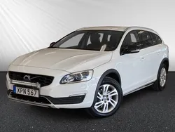 Vit Begagnad 2015 Volvo V60 CC Business Edition Kombi | 164 400 kr (Lite dyr)