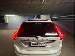 Vit Begagnad 2014 Volvo XC60 SUV | 125 000 kr (Marknadspris)