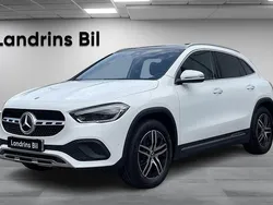 Vit Begagnad 2022 Mercedes GLA220 Premium Plus SUV | 369 000 kr
