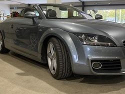 Grå Begagnad 2009 Audi TT Roadster S-Line Cab | 149 000 kr