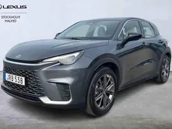 Grå Begagnad 2025 Lexus LBX SUV | 369 000 kr