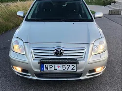 Silver Begagnad 2005 Toyota Avensis Kombi | 27 900 kr (Lite dyr)