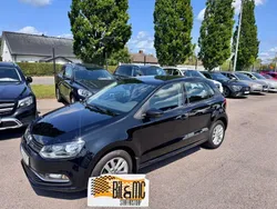 Svart Begagnad 2016 VW Polo Halvkombi | 78 800 kr (Marknadspris)