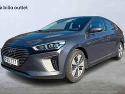 Grå Begagnad 2017 Hyundai Ioniq Sedan | 164 900 kr