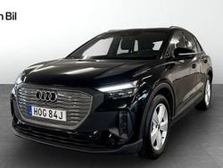 Svart (mytsvart metallic) Begagnad 2022 Audi Q4 e-tron Proline SUV | 389 900 kr (Marknadspris)