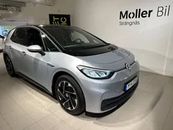 Silver Begagnad 2023 VW ID.3 Pro Performance Halvkombi | 279 900 kr (Bra pris)